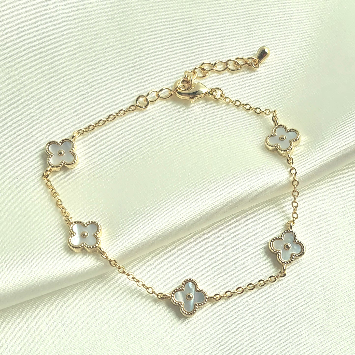 'Jasmine' - Mini Clover Bracelet