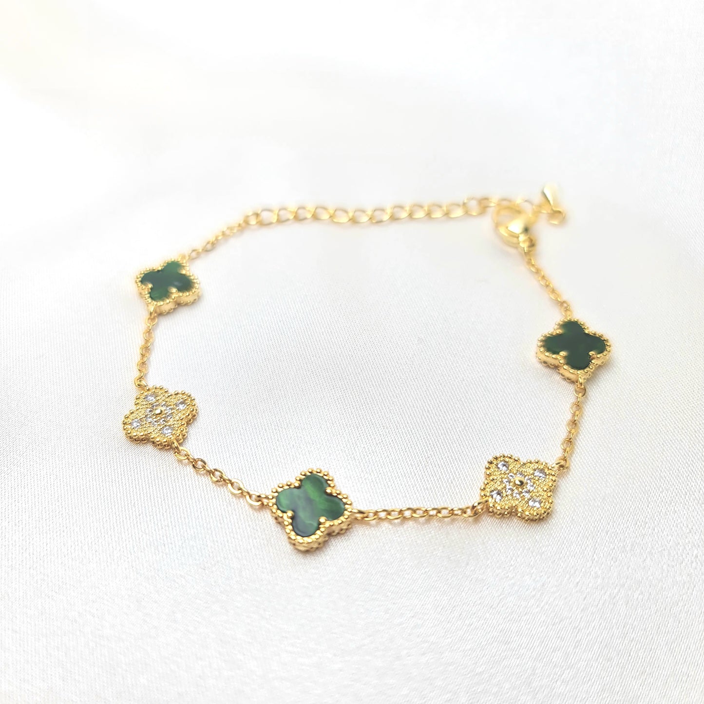 'Iris' - Zircon Clover Bracelet