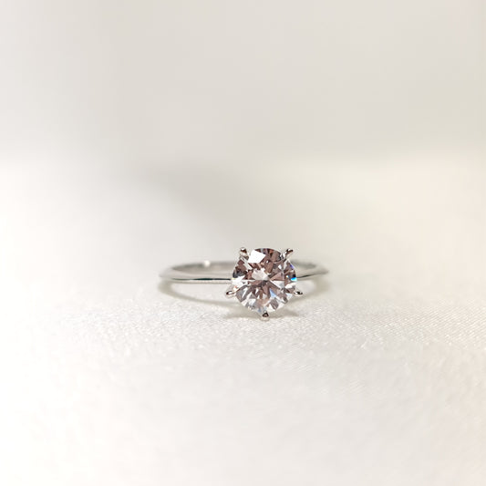 'Rania' - Elegant Round Cut Zirconia Solitaire