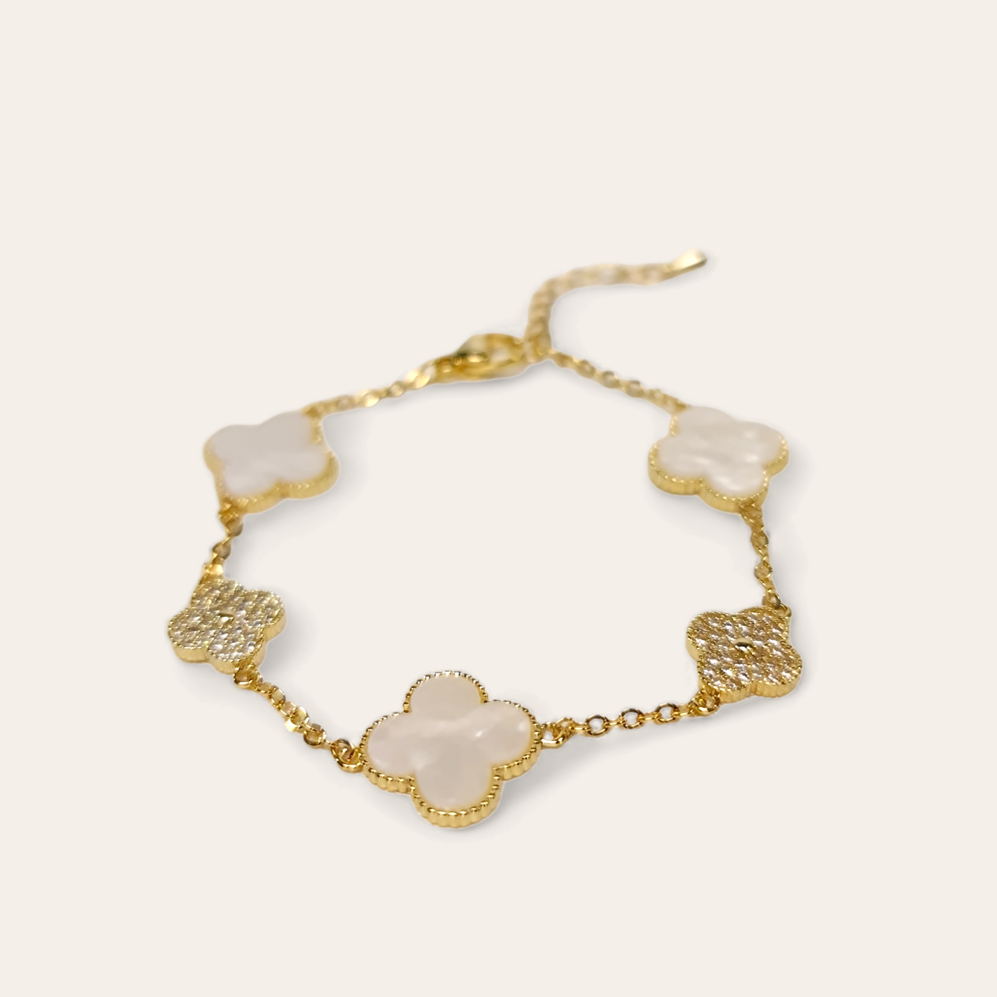 'Elnara' - Sweet Zircon Clover Bracelet