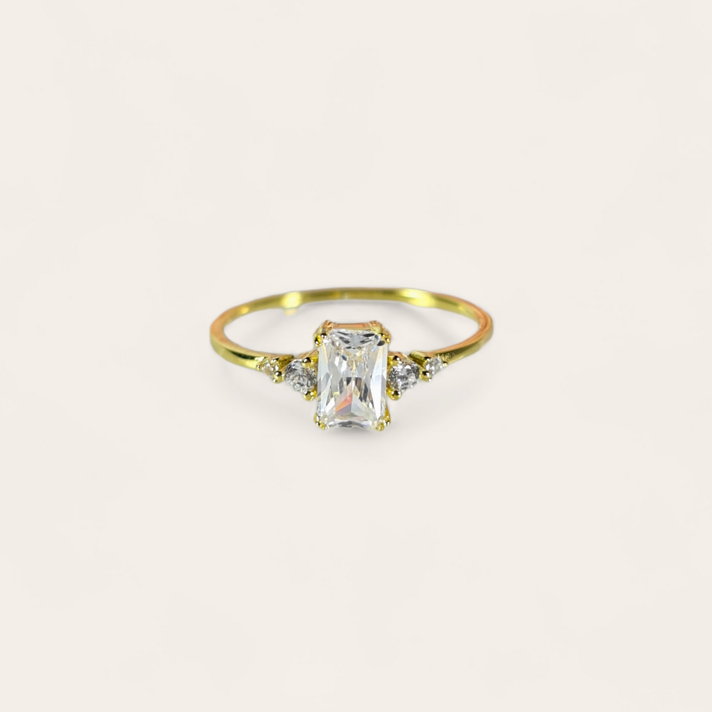 'Reign' - Elegant Rectangle Cubic Zirconia