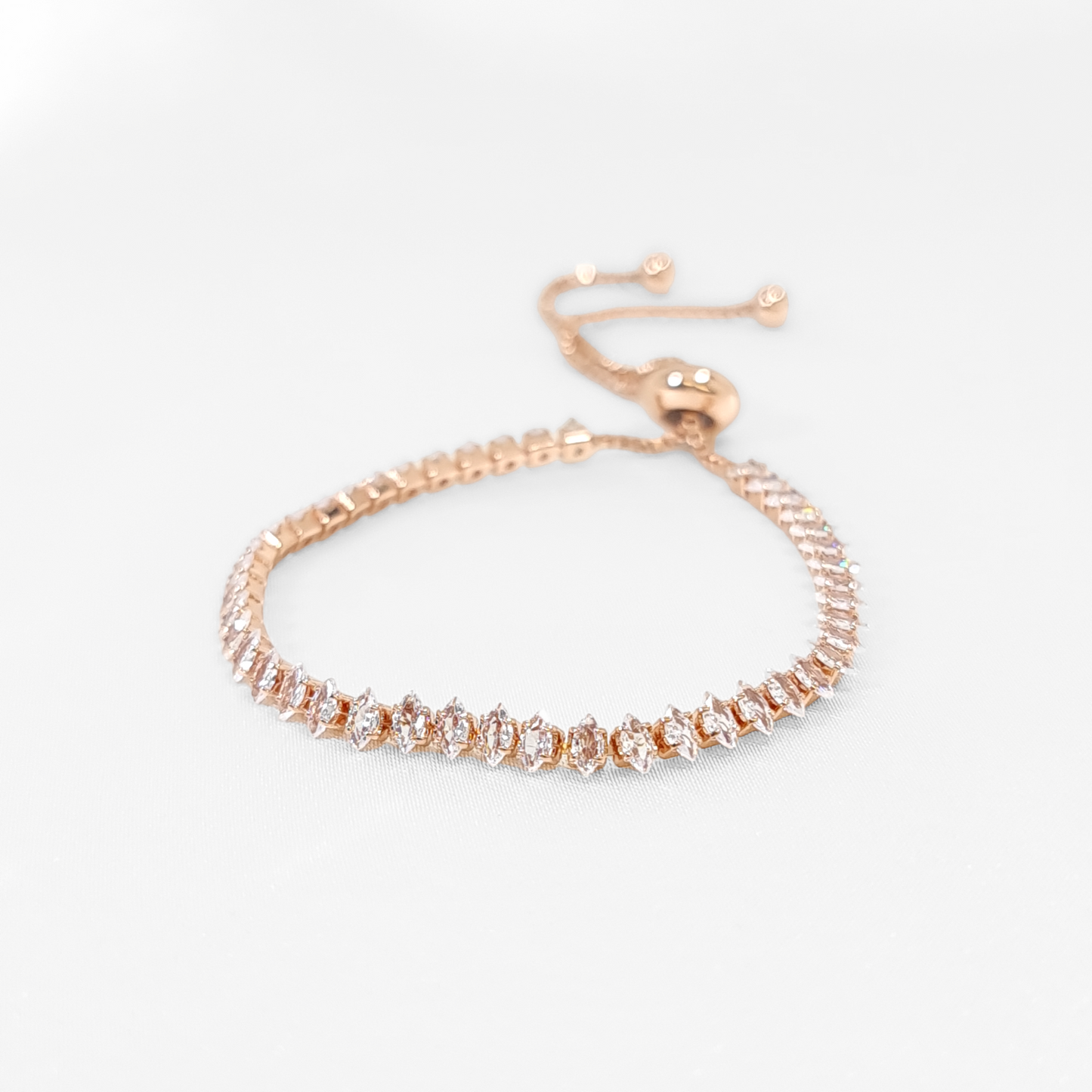 'Aleeta' - Eye-shaped Tennis Bracelet