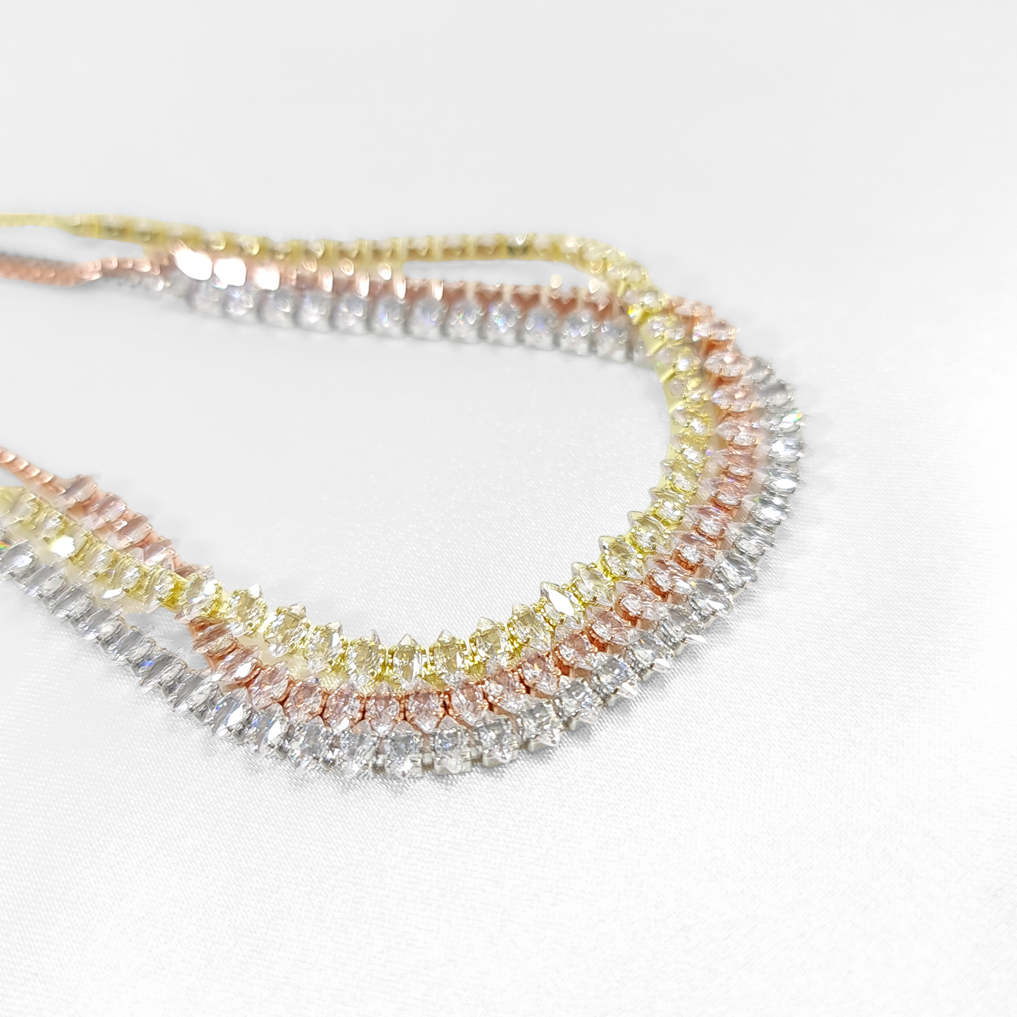 'Aleeta' - Eye-shaped Tennis Bracelet