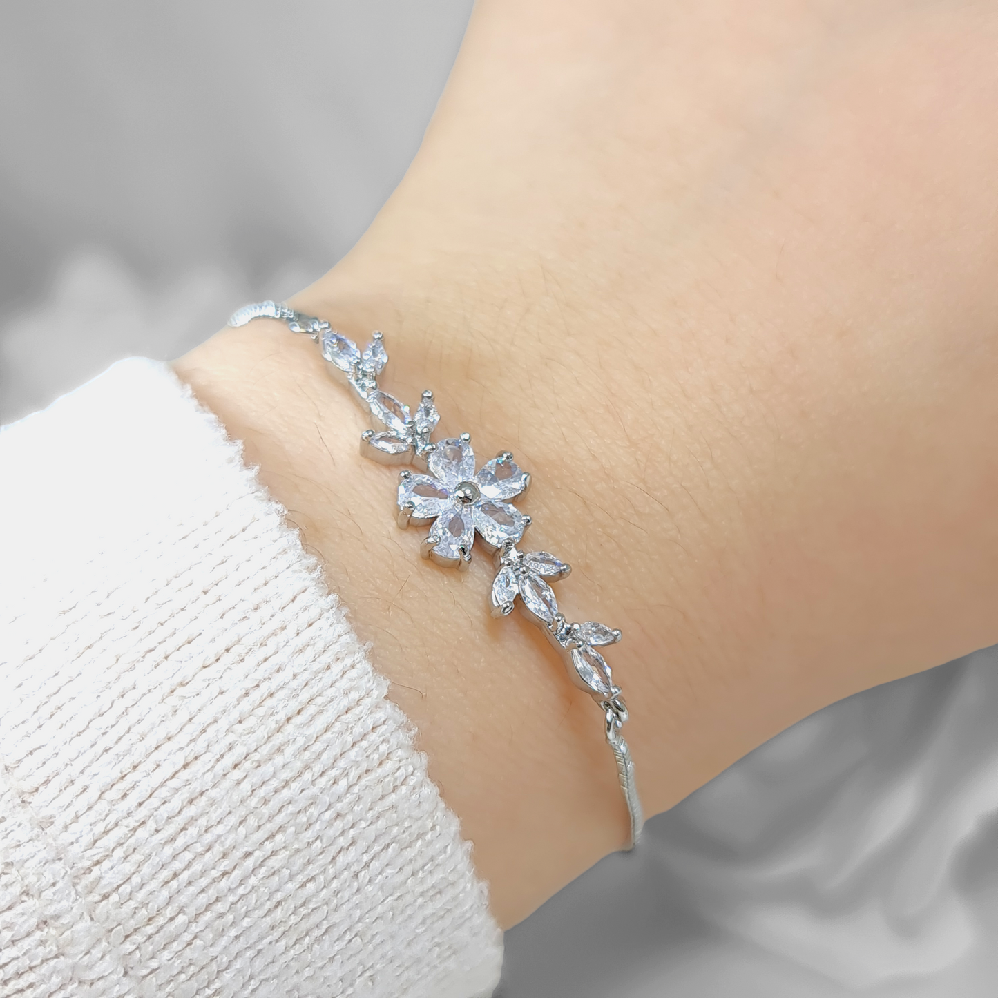 'Flora' - Zircon Flower Bracelet